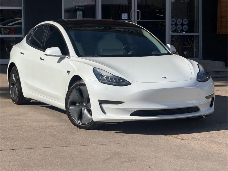 tesla model 3 2018 5YJ3E1EB4JF122295 image tesla model 3 2018 5YJ3E1EB4JF122295 image